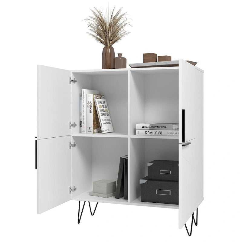 Credenza bassa Mid-Century moderna con 4 ripiani e gambe in metallo a spillo – H 43.7