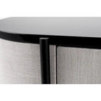 Credenza moderna in tessuto beige e metallo nero opaco con design curvo